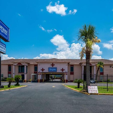 Rodeway Inn & Suites East La Nouvelle-Orléans Extérieur photo